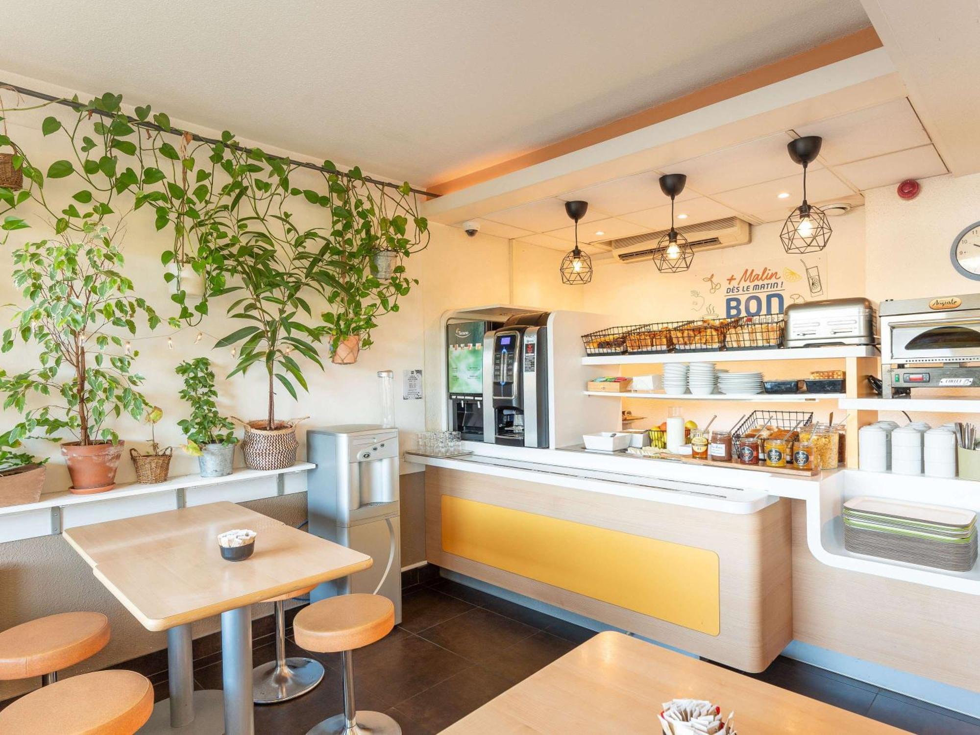 Ibis Budget Macon Nord Exterior foto